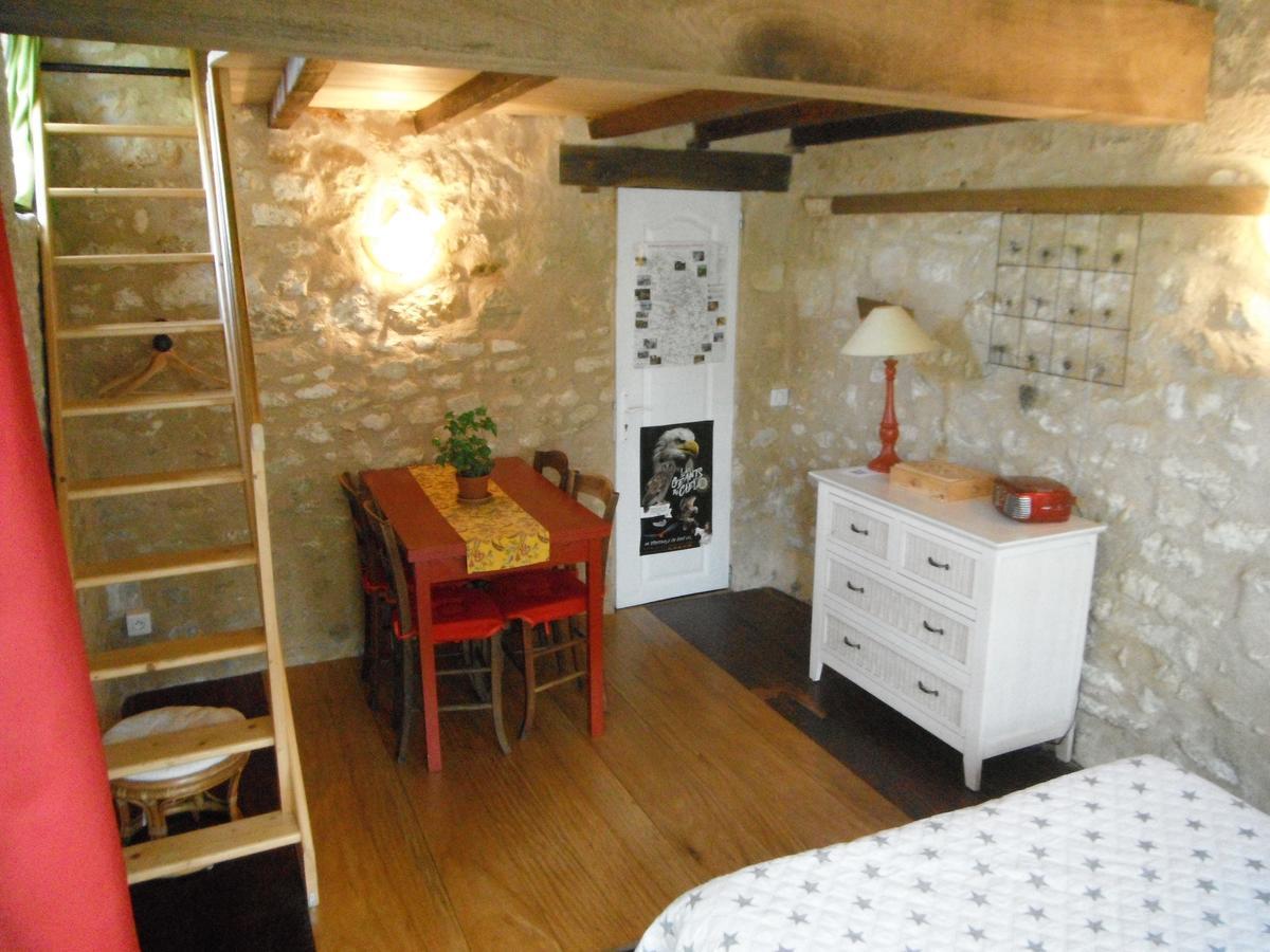 La Maison Rouge Chauvigny Bagian luar foto